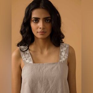 Ancestry Stories Retold Embroidered Linen Vacation Top